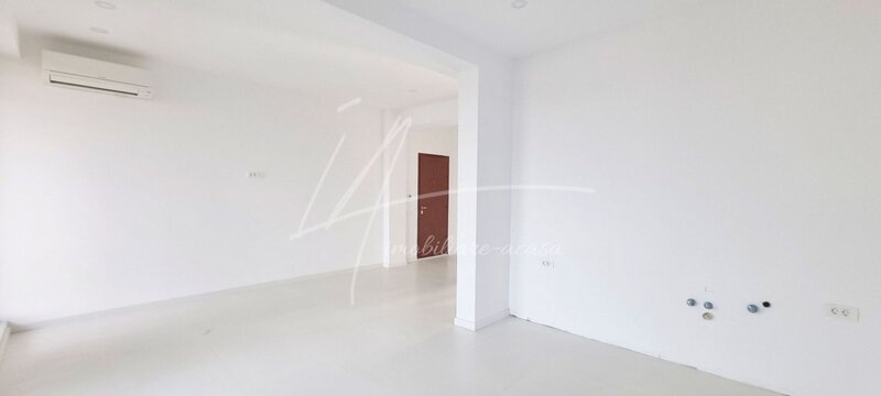 Neptun ap decomandat 3 camere complex Oxygen Neptun calul balan langa plaja